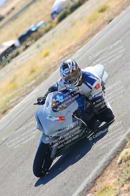 media/Oct-15-2023-TrackXperience (Sun) [[85198ff50b]]/Group 3/session 4 turn 3/